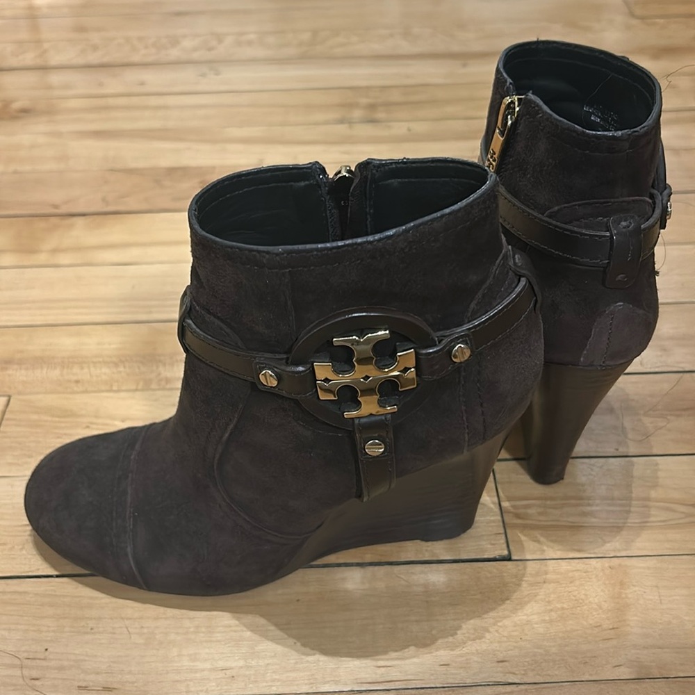 Tory Burch brown booties wedge heels 100% suede